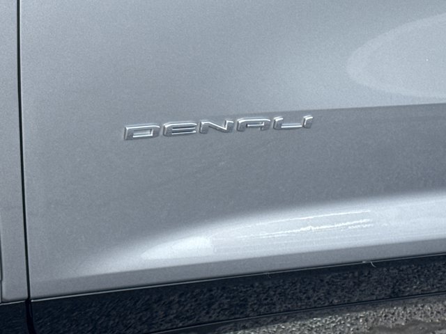 New 2026 GMC Acadia Denali w/ Super Cruise Package image 15