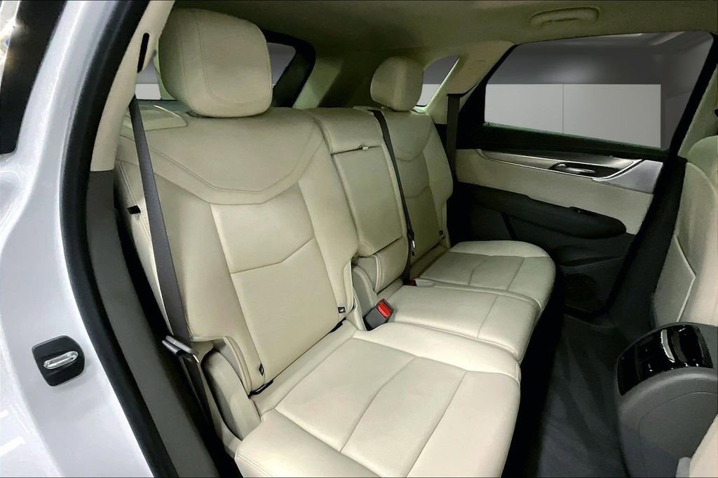 Used 2021 Cadillac XT5 Premium Luxury w/ LPO, Floor Liner Package AWD/4WD image 25