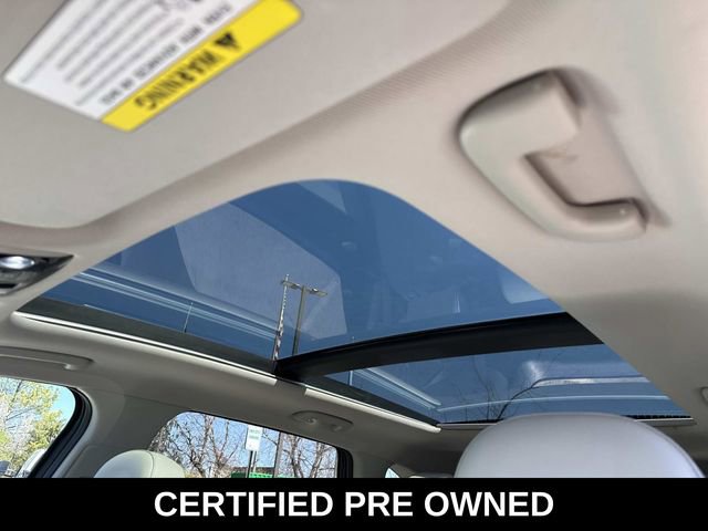 Used 2023 Kia Sorento S w/ Panoramic Sunroof Package FWD image 16