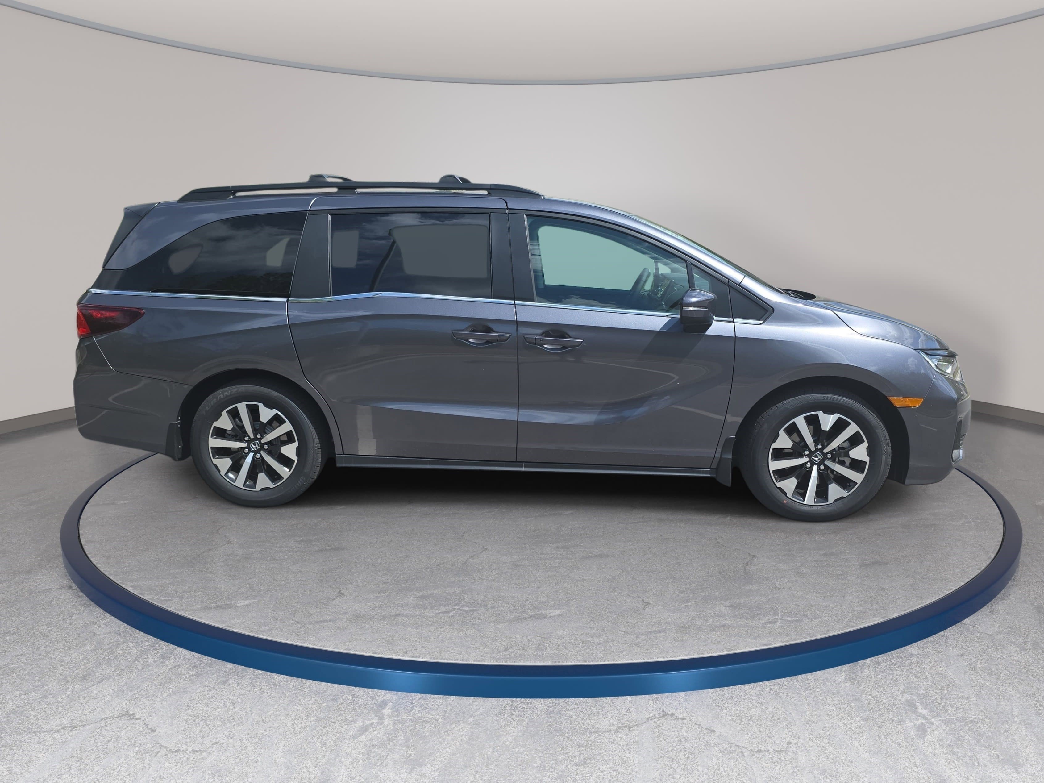 New 2026 Honda Odyssey EX-L image 4