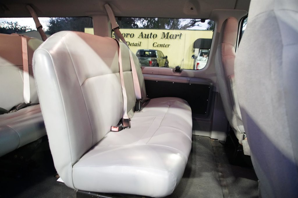 Used 2014 Ford E-350 and Econoline 350 XL w/ Interior Upgrade Package RWD image 17