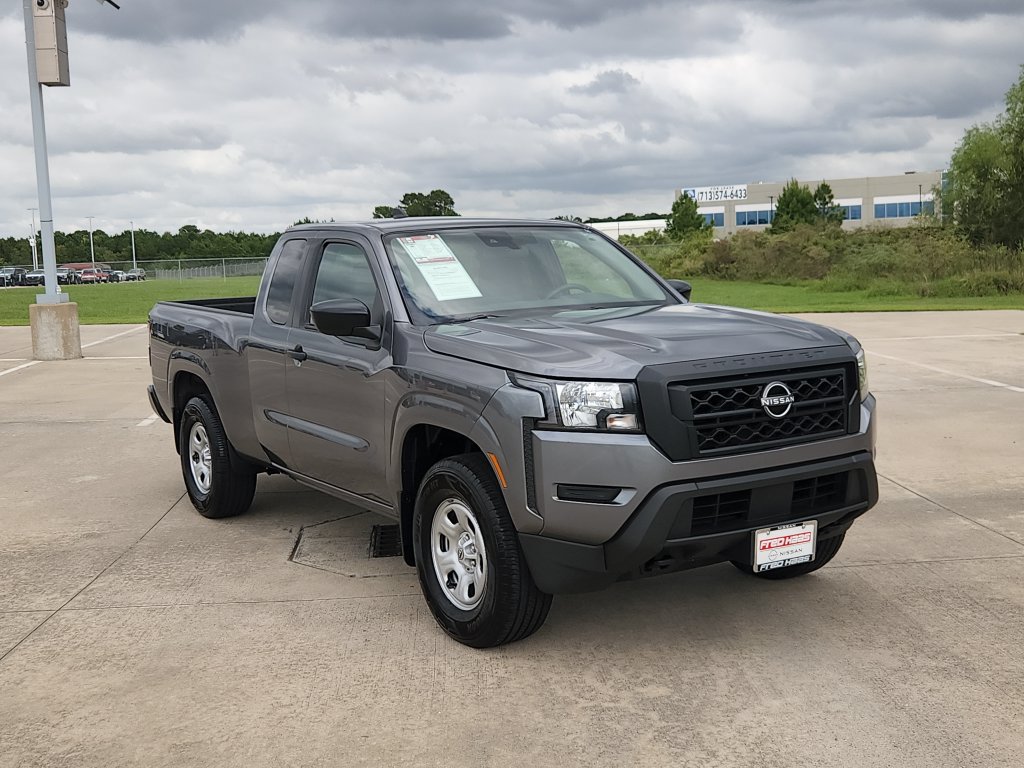 Used 2022 Nissan Frontier S w/ Technology Package AWD/4WD image 3