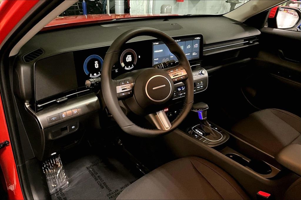 Certified 2025 Hyundai Kona SEL image 14