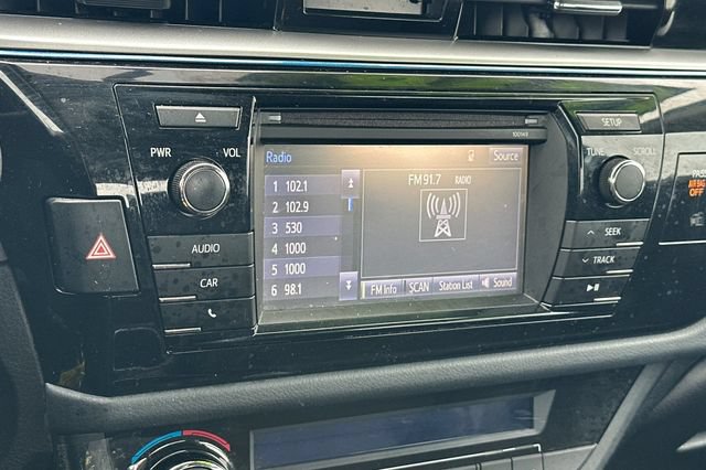 Used 2015 Toyota Corolla S FWD image 19