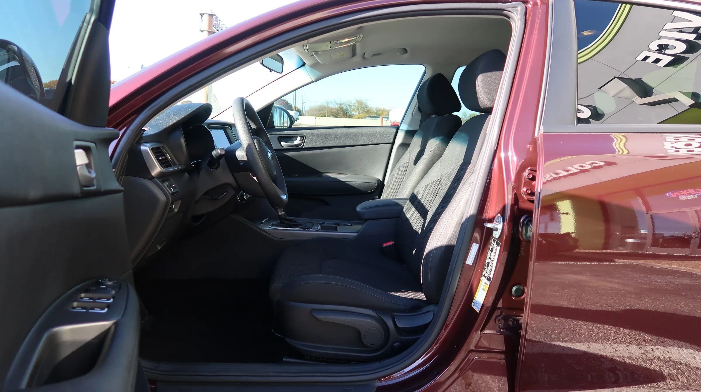 Used 2020 Kia Optima LX FWD image 14