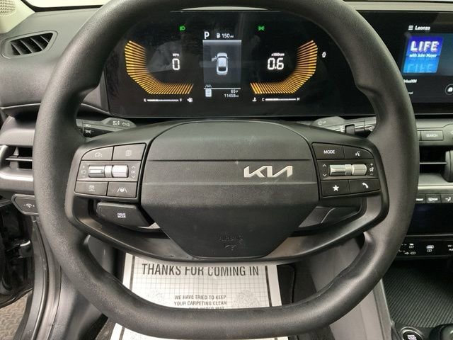 Used 2025 Kia K4 LXS image 16