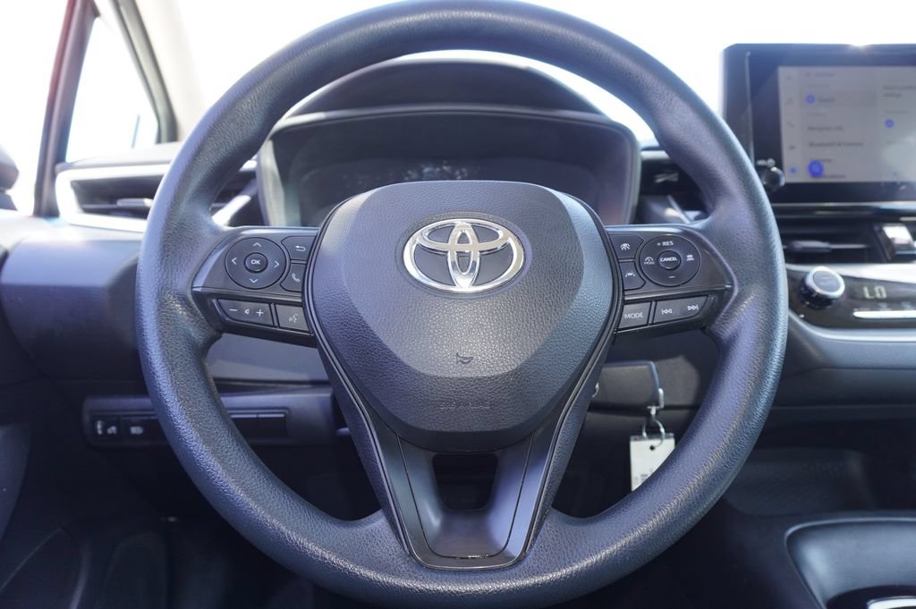 Used 2023 Toyota Corolla LE FWD image 18