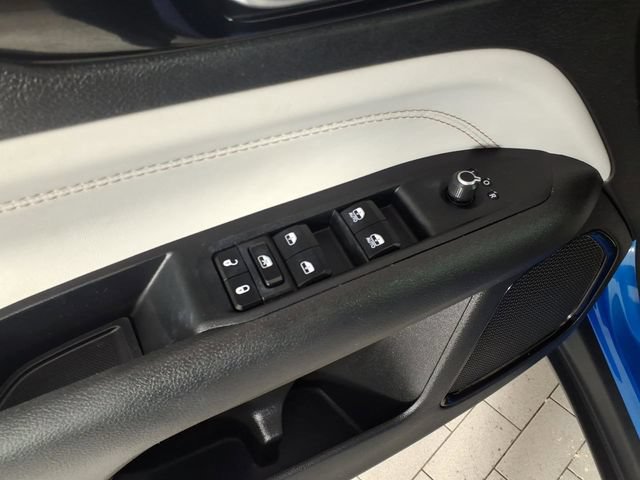 Used 2023 Jeep Compass Limited AWD/4WD image 14