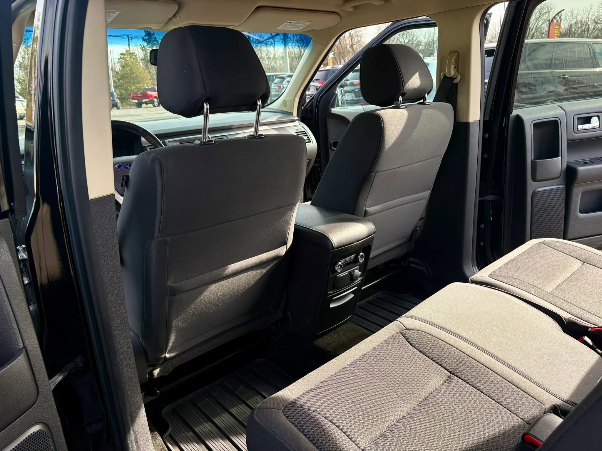 Used 2016 Ford Flex SE image 17