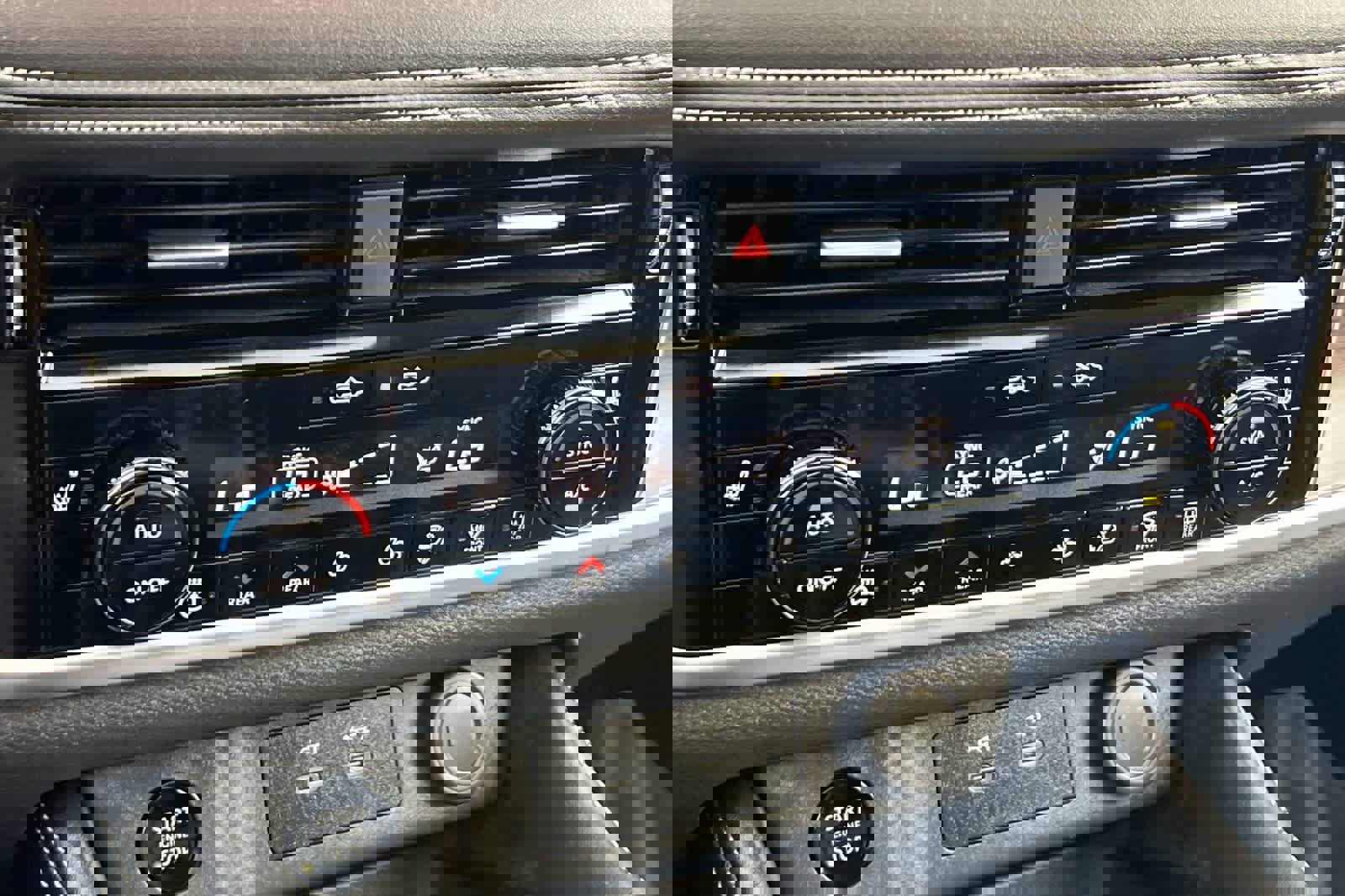 Certified 2025 Nissan Rogue Platinum w/ Platinum Premium Package image 25