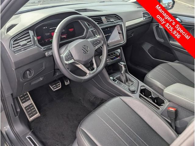 Used 2023 Volkswagen Tiguan SE R-Line image 12