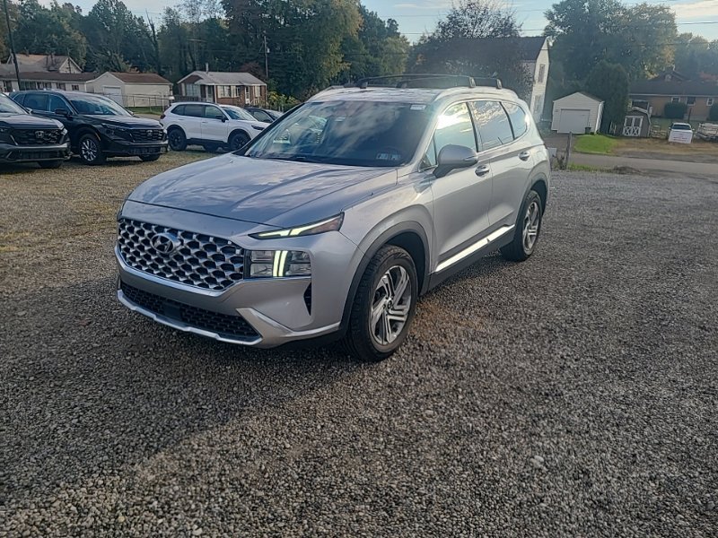 Used 2022 Hyundai Santa Fe SEL w/ Convenience Package FWD image 2