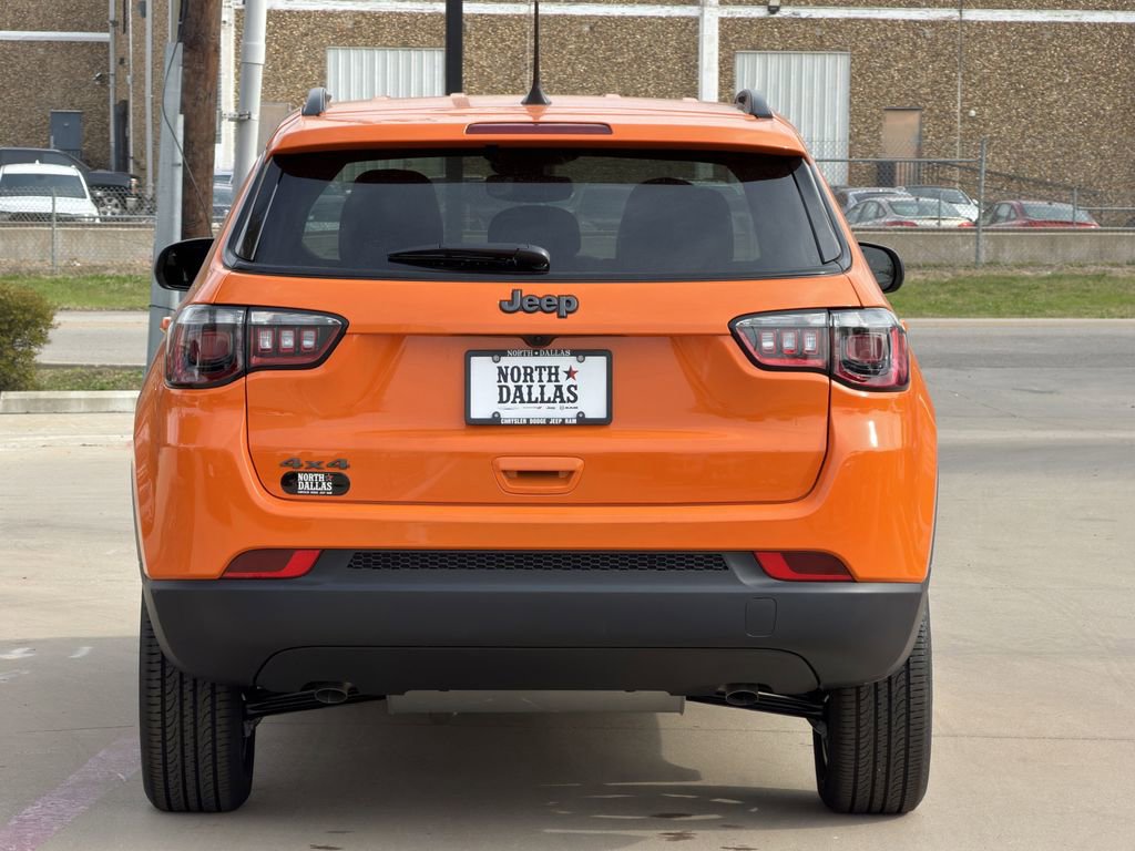 New 2026 Jeep Compass Latitude image 6