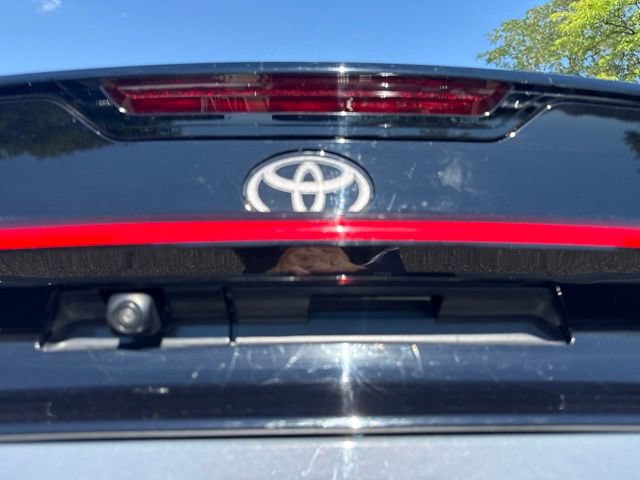 Used 2024 Toyota Prius LE FWD image 15