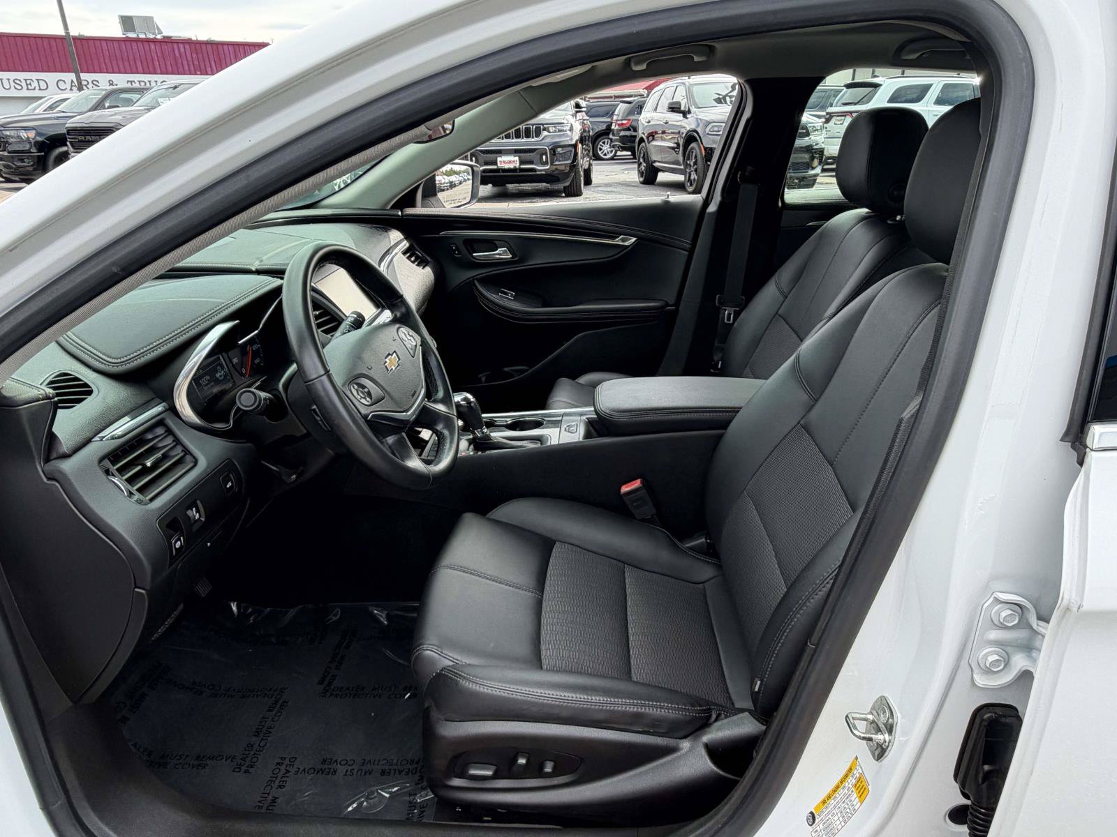 Used 2019 Chevrolet Impala LT FWD image 25