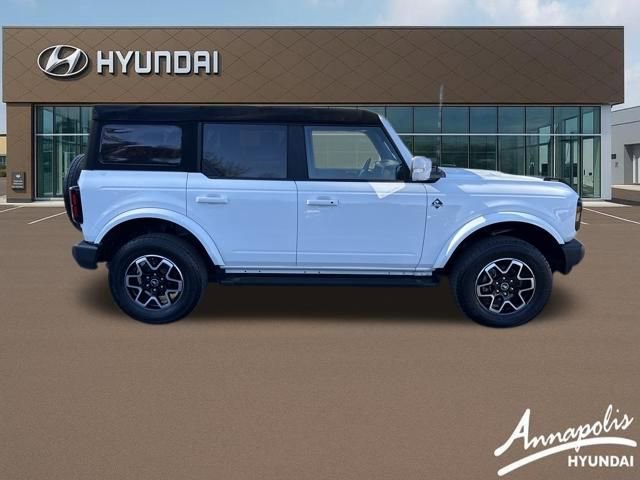 Used 2023 Ford Bronco Outer Banks image 6