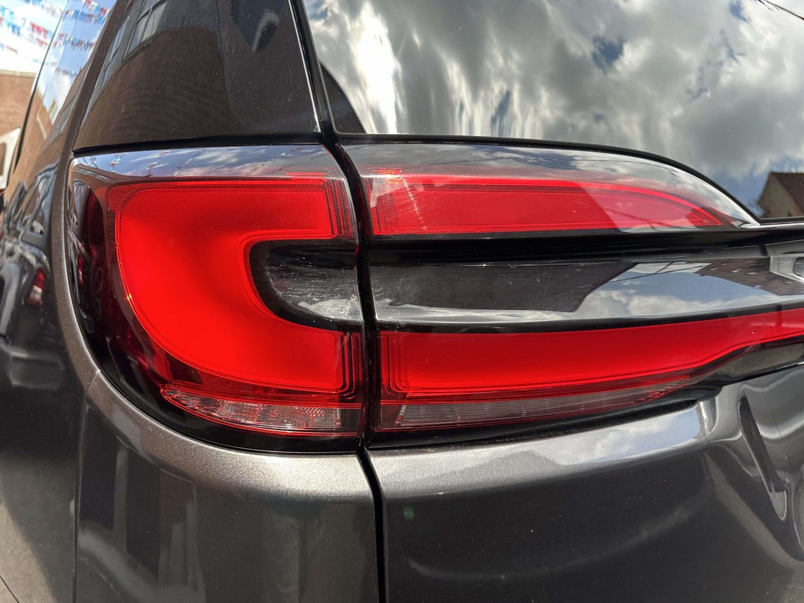 Certified 2021 Chrysler Pacifica Touring-L FWD image 9
