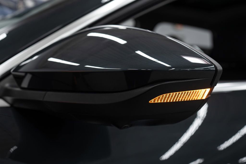 Used 2021 Audi e-tron Premium Plus w/ Premium Plus Package image 53