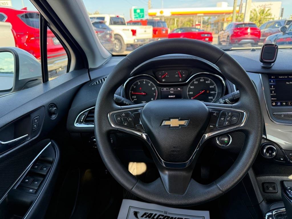 Used 2019 Chevrolet Cruze LT w/ Convenience Package image 13