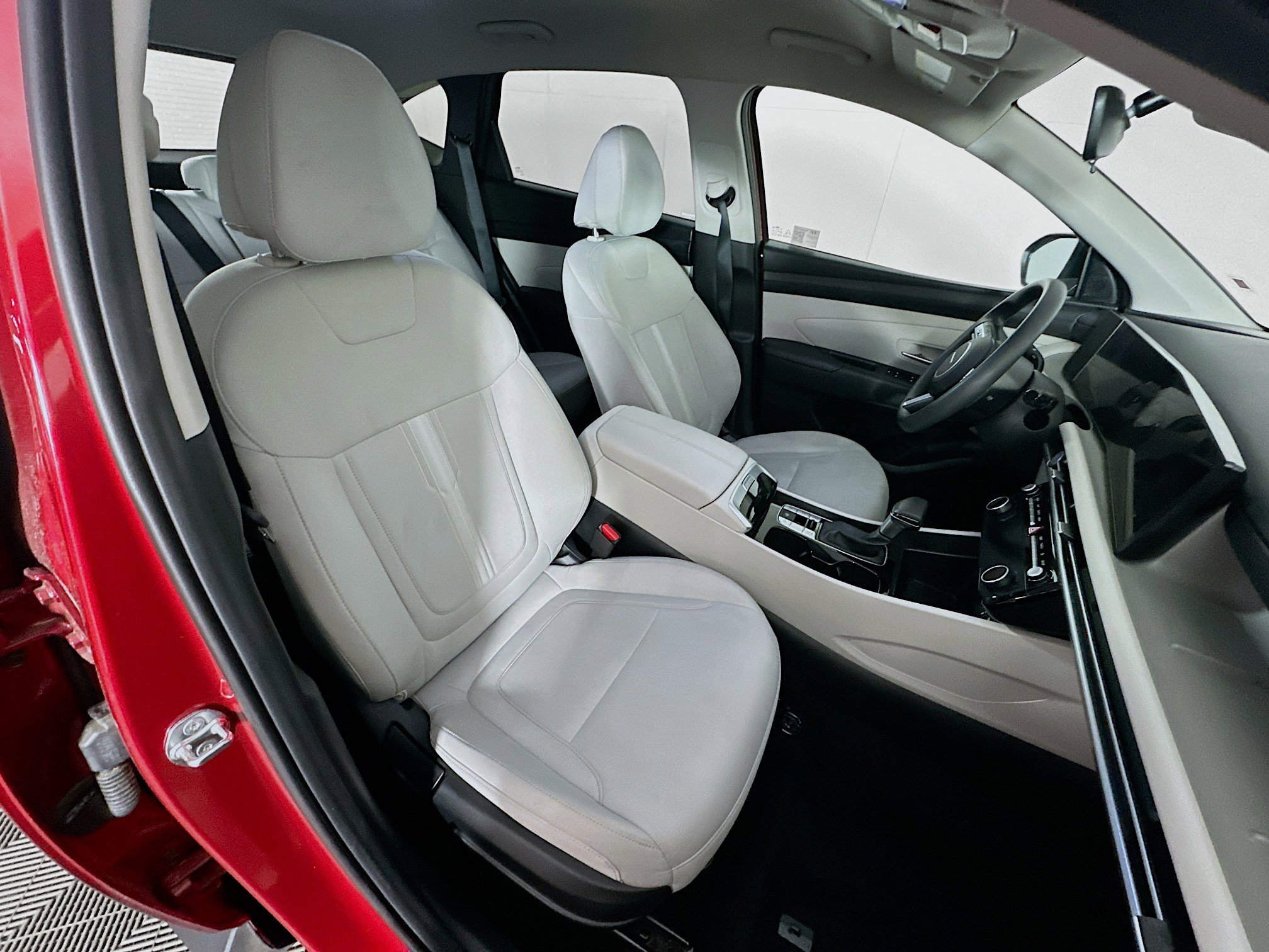 Used 2025 Hyundai Tucson SEL AWD/4WD image 31