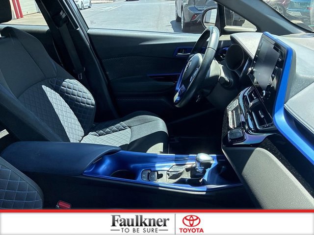 Used 2021 Toyota C-HR XLE FWD image 24