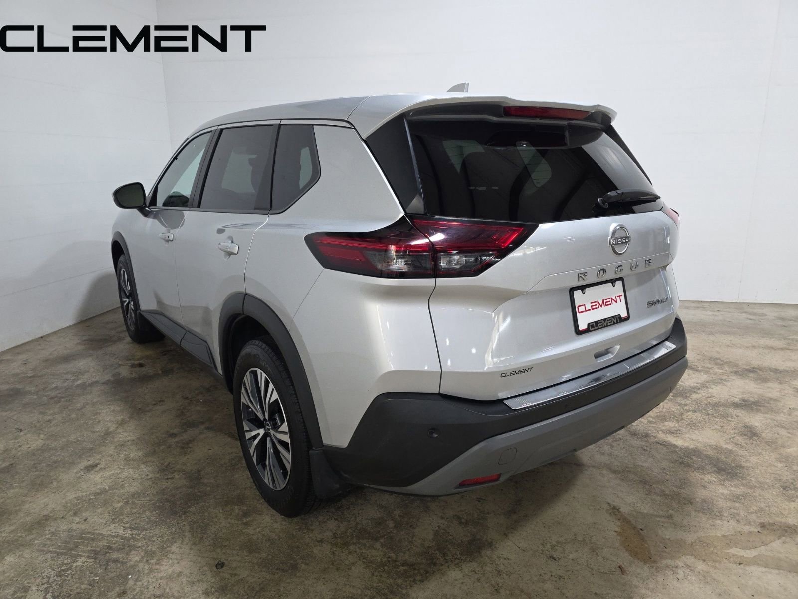 Used 2022 Nissan Rogue SV image 10