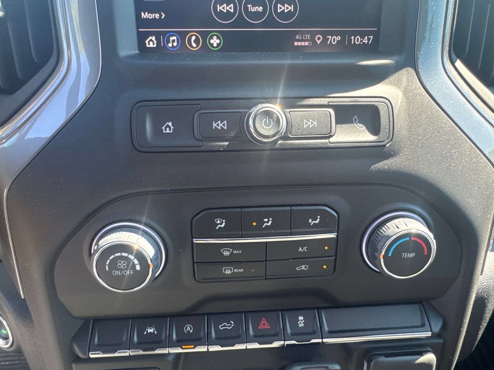 New 2026 Chevrolet Silverado 1500 Custom w/ Turbomax Blackout Package AWD/4WD image 26