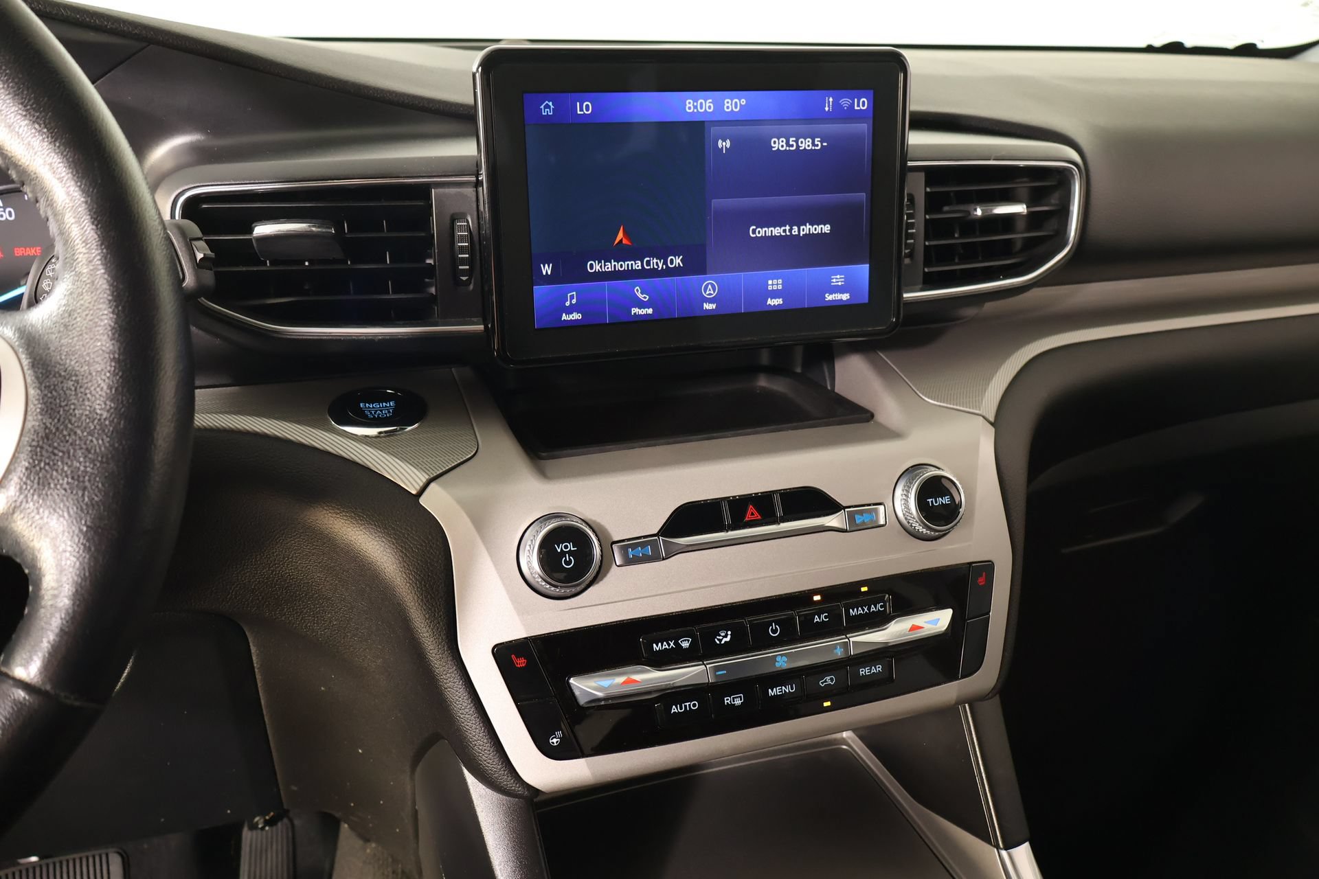 Used 2023 Ford Explorer XLT w/ Equipment Group 202A RWD image 5