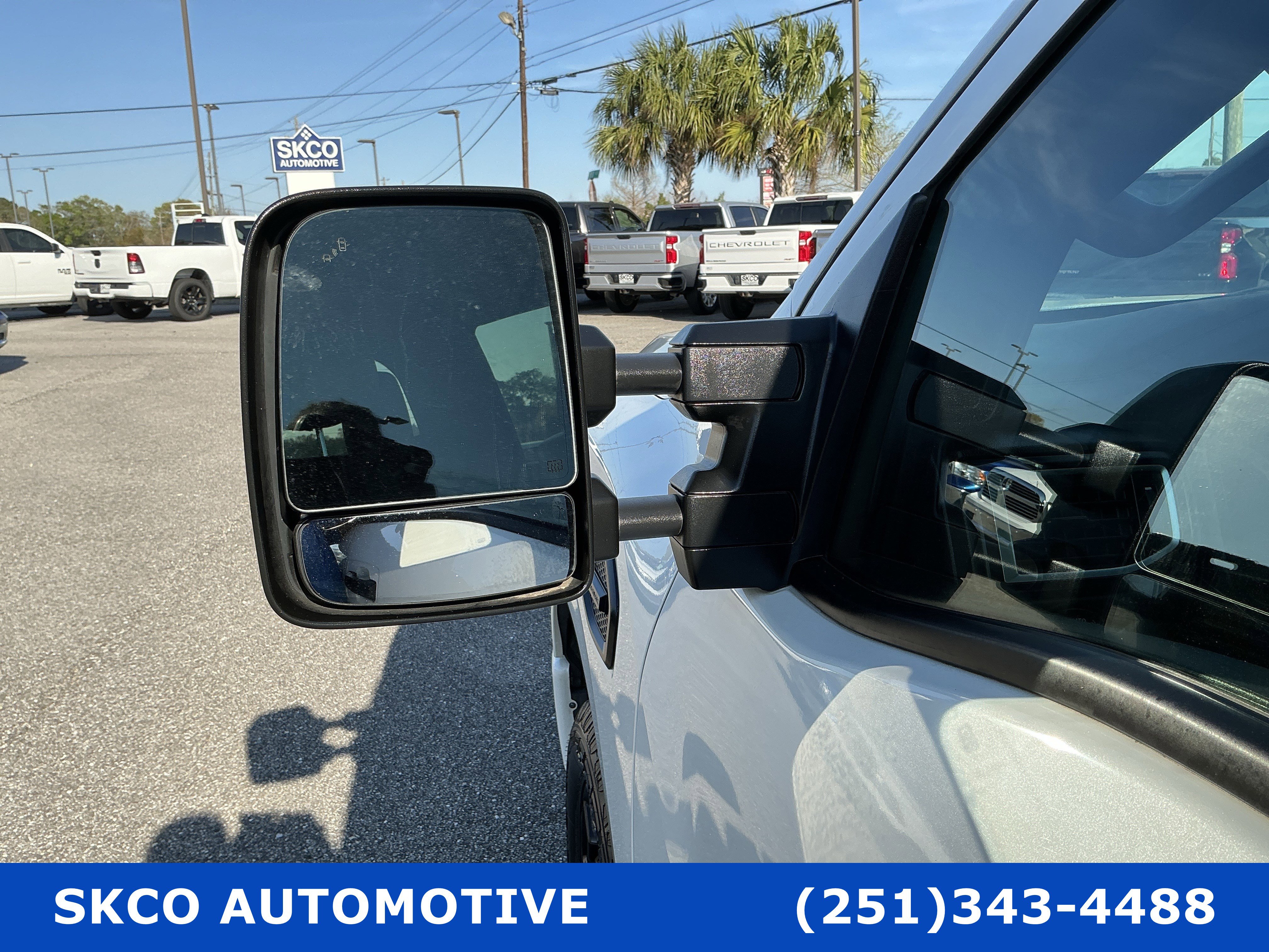 Used 2018 Nissan Titan SL w/ Midnight Edition image 10