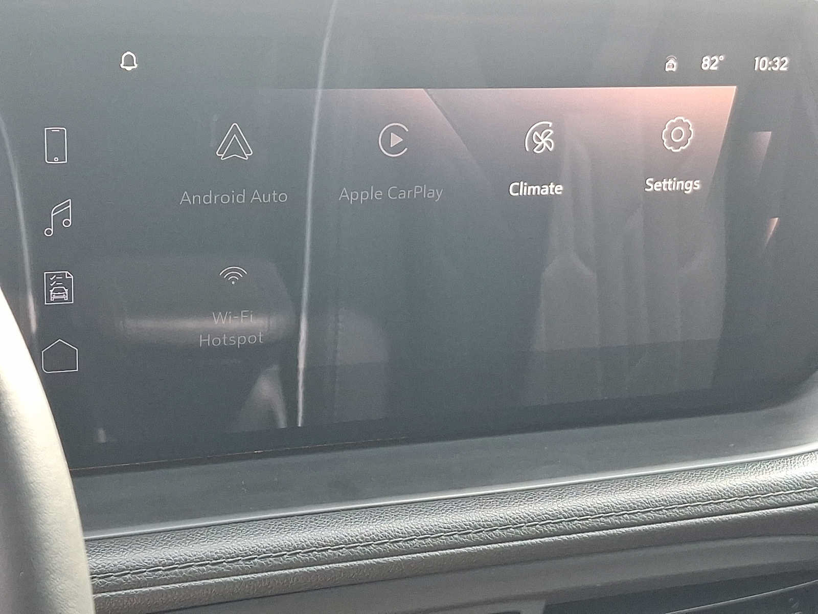 Used 2024 Buick Encore GX Avenir w/ Avenir Convenience Package FWD image 25