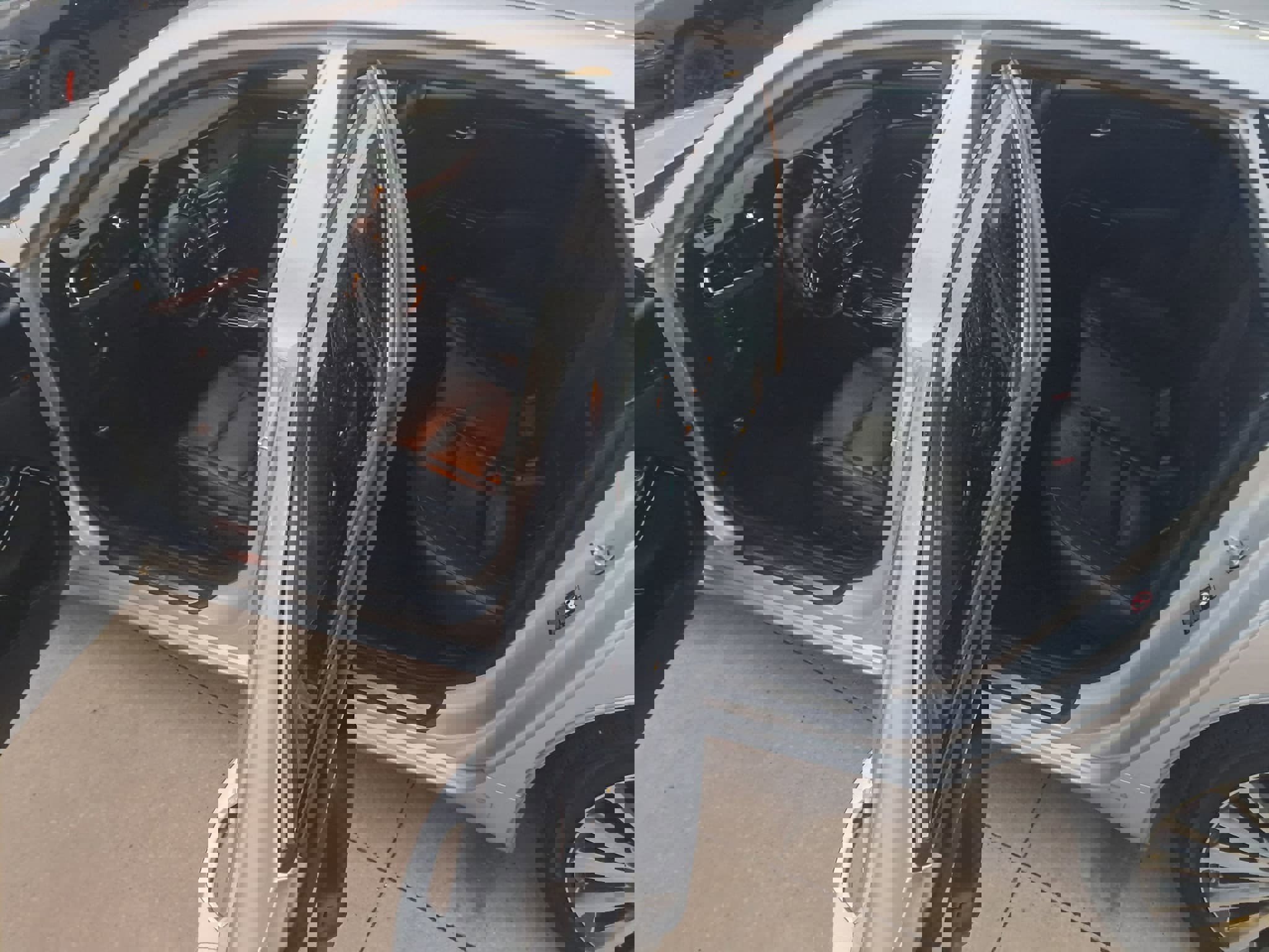 Used 2017 Kia Cadenza Premium image 7