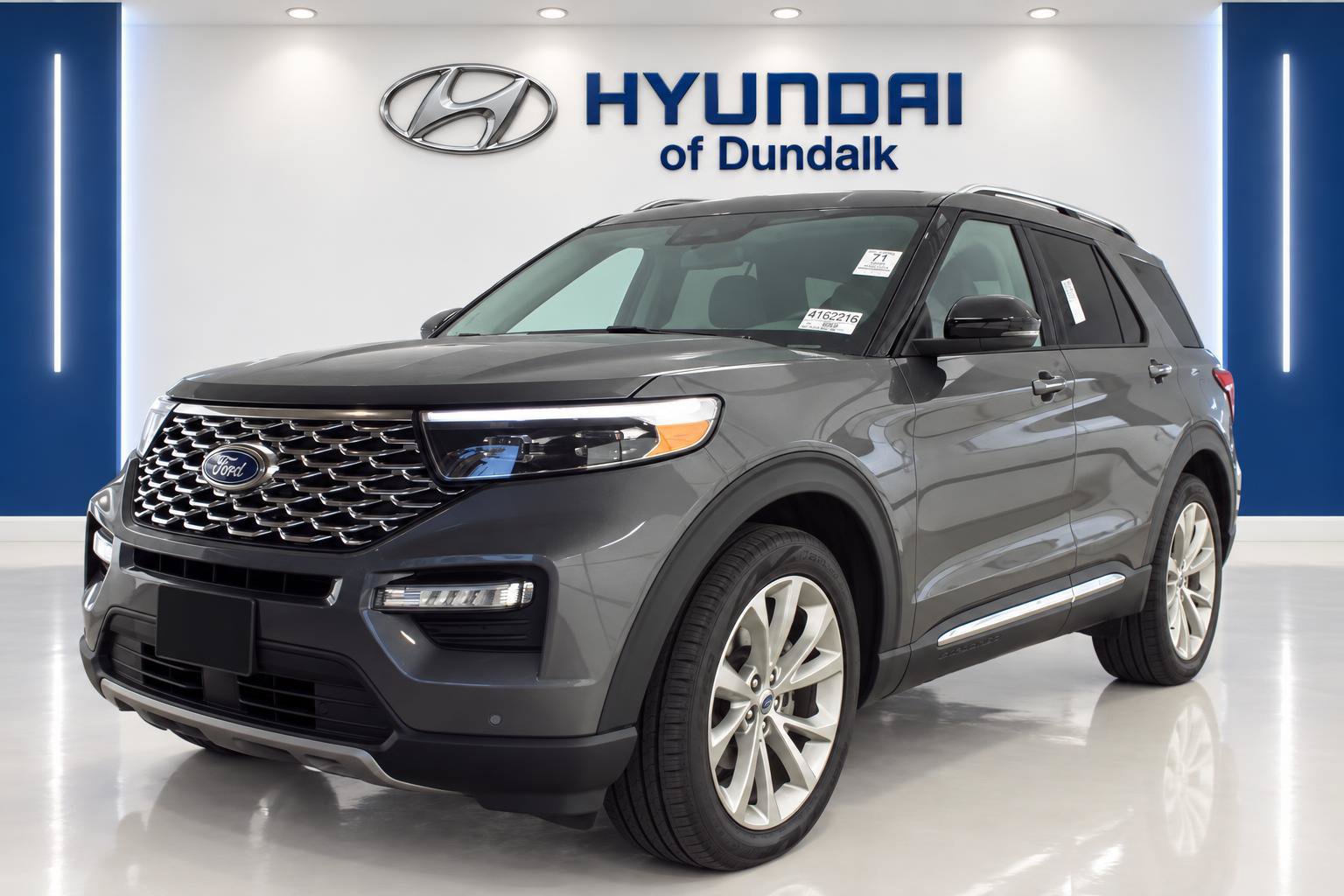 Used 2024 Ford Explorer Platinum w/ Technology Package