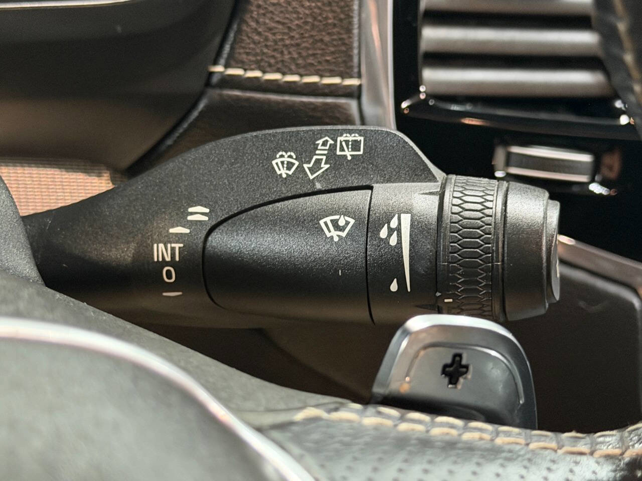 Used 2019 Volvo XC90 T6 R-Design w/ Protection Package Premier image 42