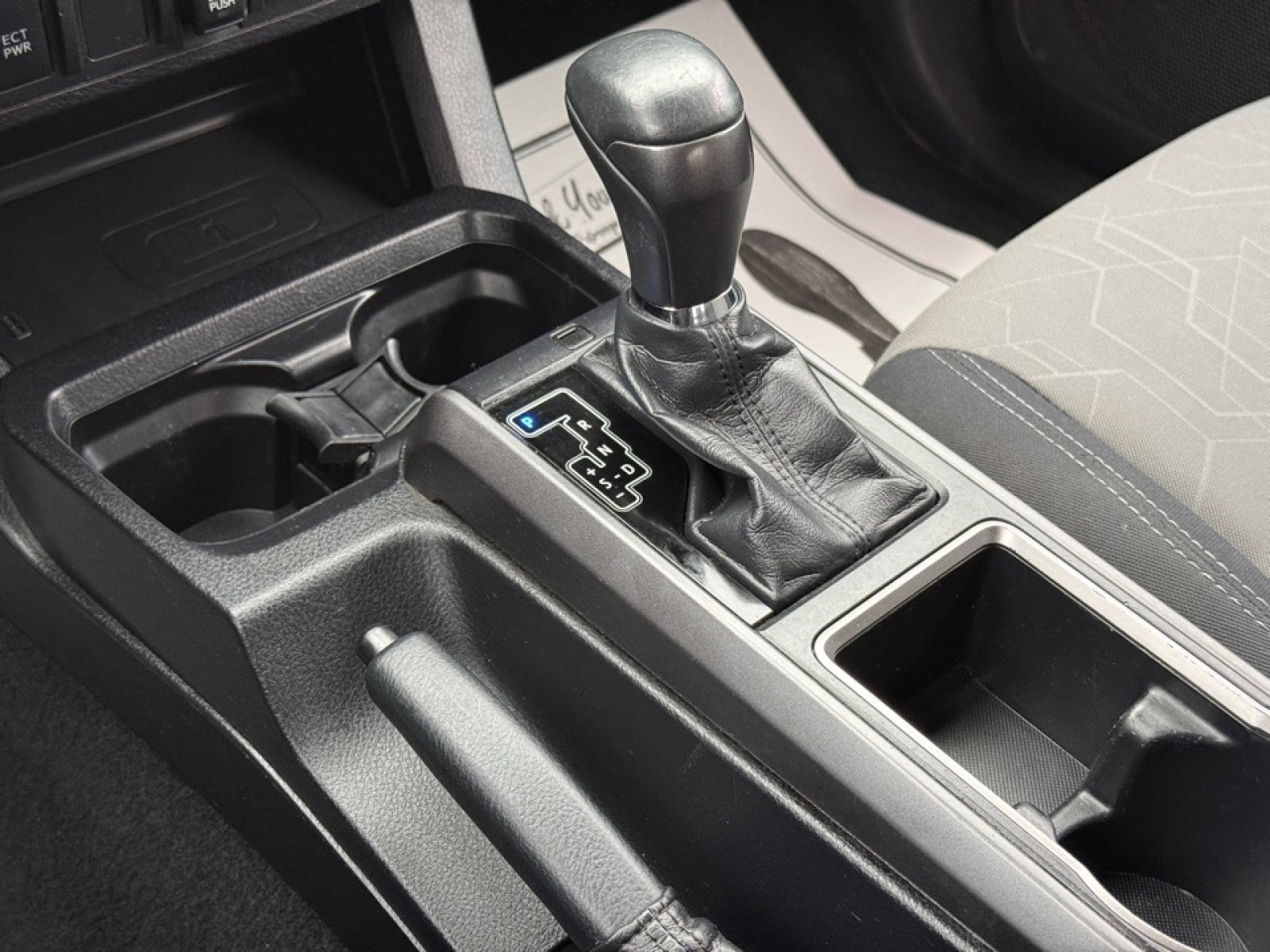Used 2022 Toyota Tacoma TRD Off-Road RWD image 16