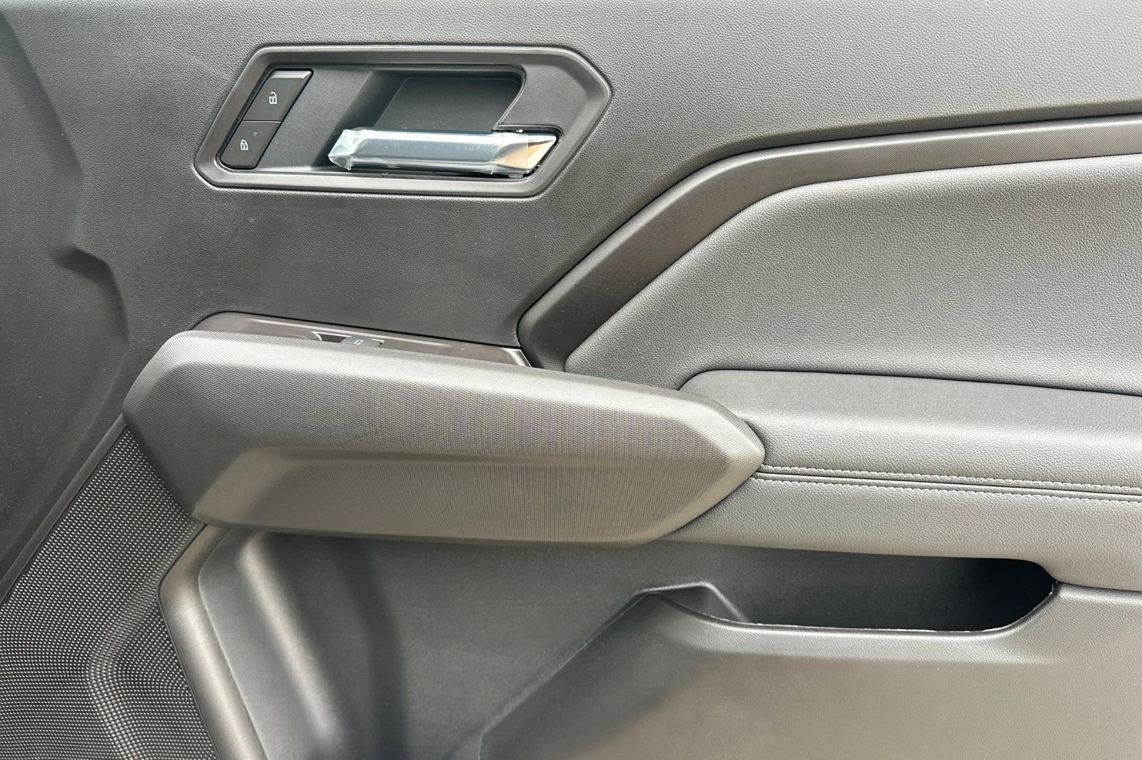 New 2026 GMC Canyon Elevation w/ Convenience Package image 18