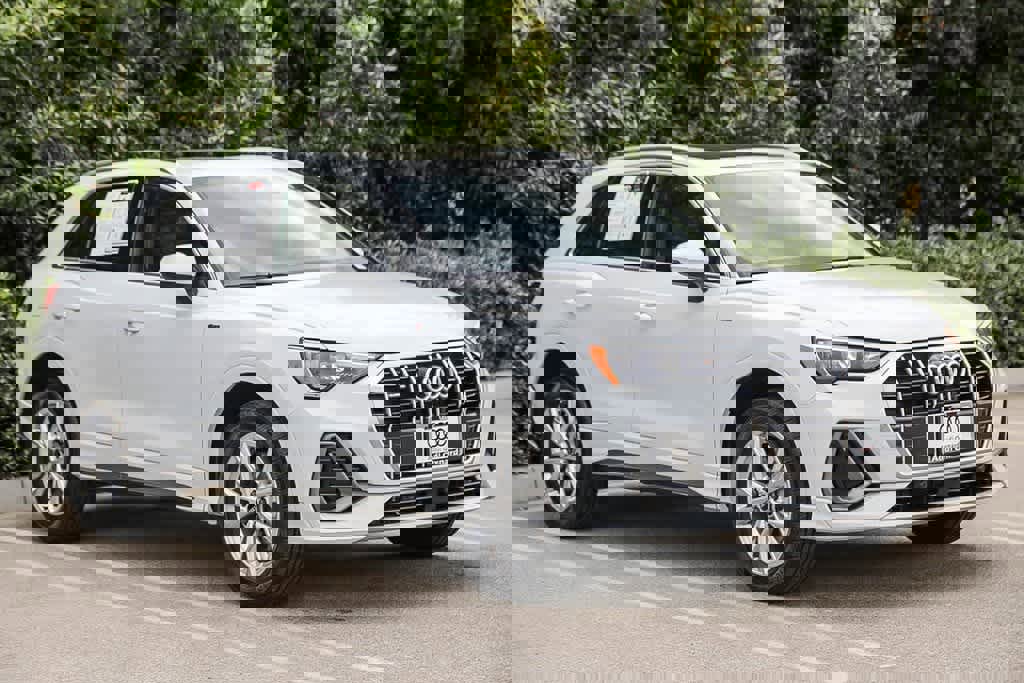 Used 2022 Audi Q3 2.0T Premium image 3