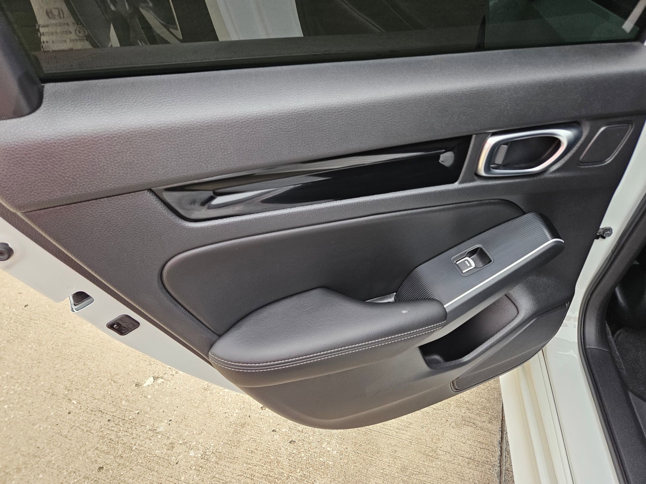 Certified 2025 Honda Civic Sport Touring image 12