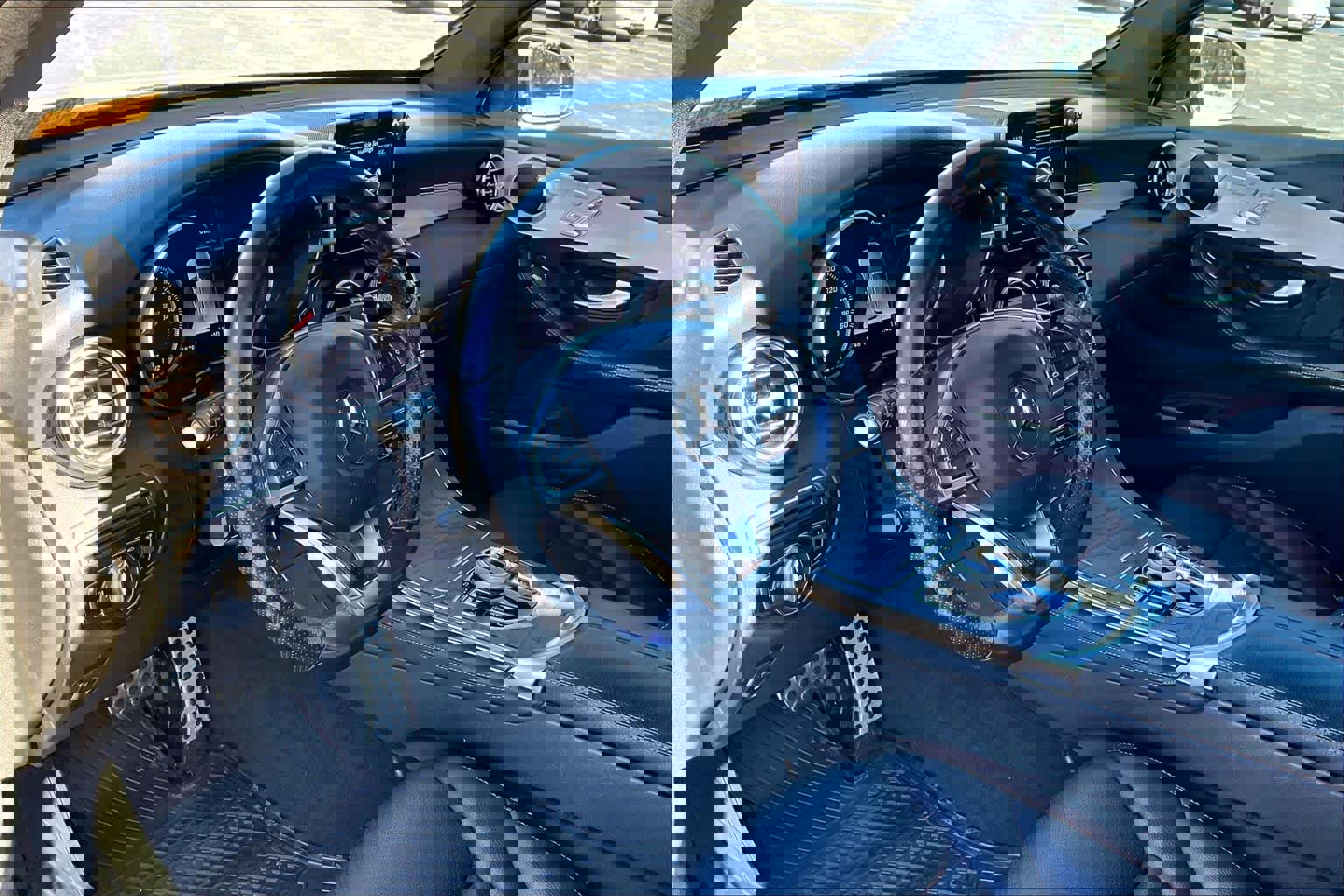 Used 2019 Mercedes-Benz GLC 300 image 17