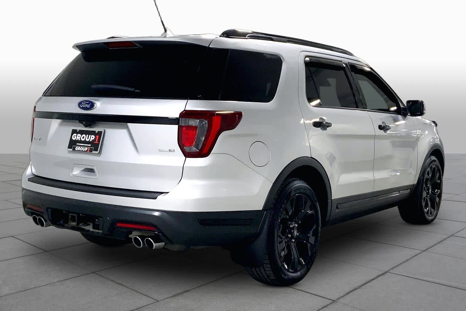 Used 2019 Ford Explorer Sport w/ Equipment Group 401A AWD/4WD image 12