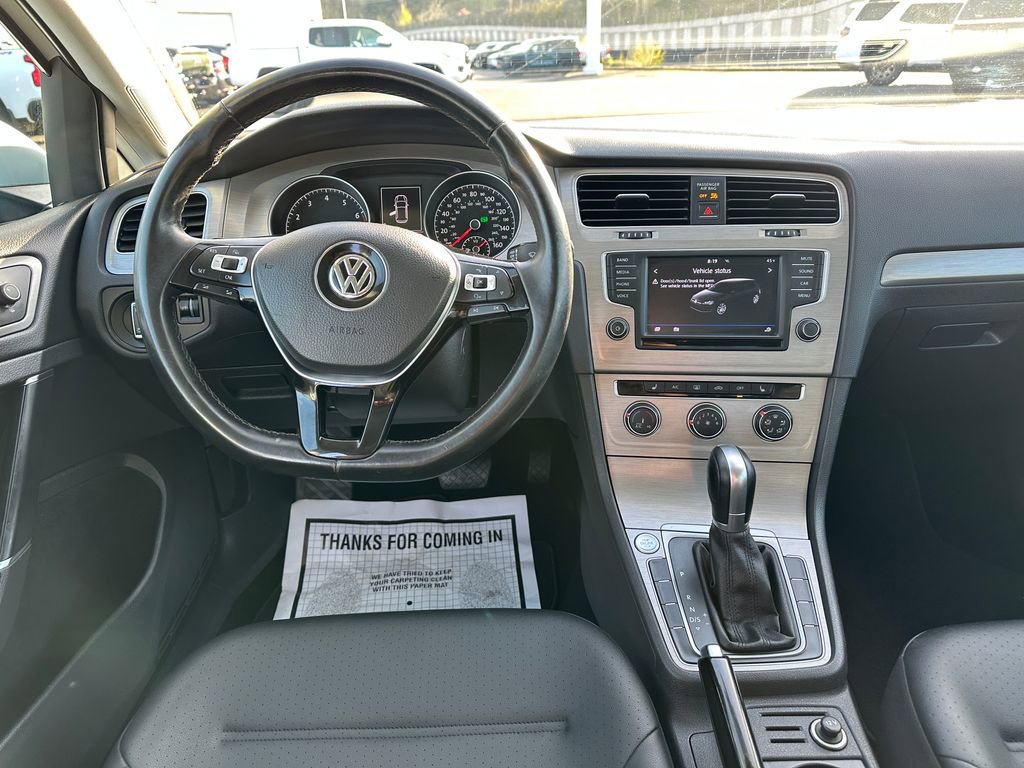 Used 2017 Volkswagen Golf Wolfsburg Edition image 15