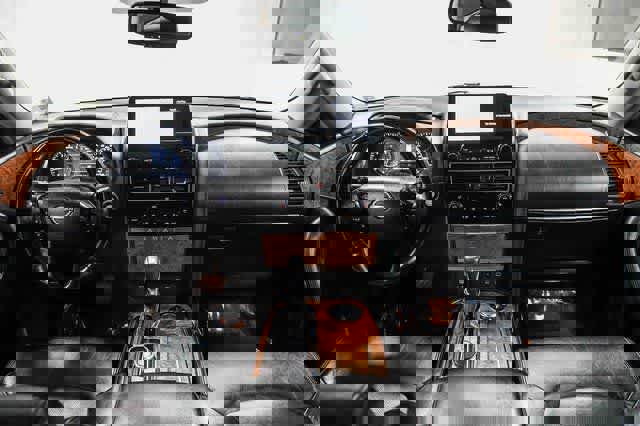 Used 2021 Nissan Armada SL w/ Captain's Chairs Package image 12