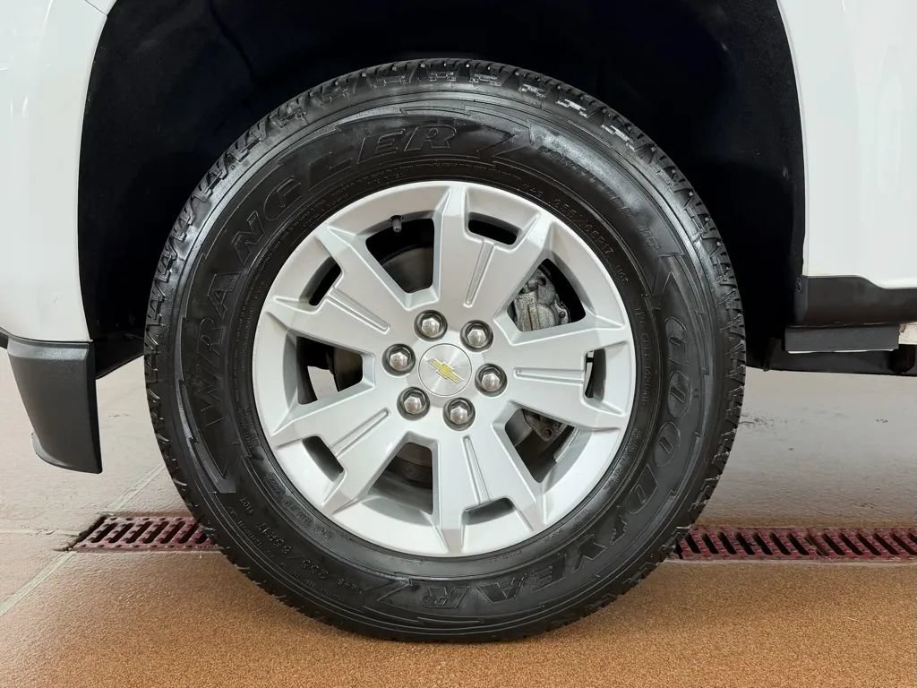 Used 2015 Chevrolet Colorado LT w/ LT Convenience Package AWD/4WD image 8