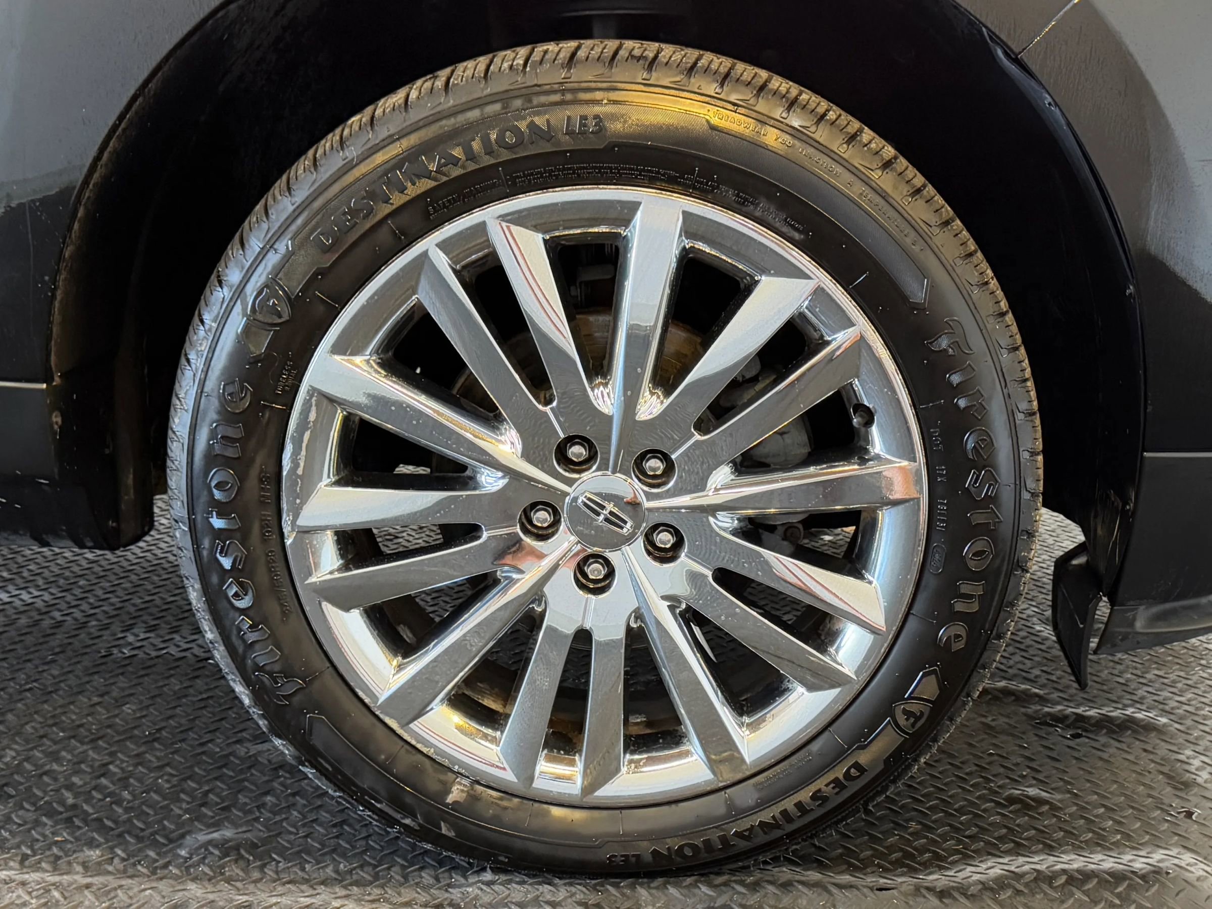 Used 2011 Lincoln MKX 2WD w/ 102A Rapid Spec Order Code image 10