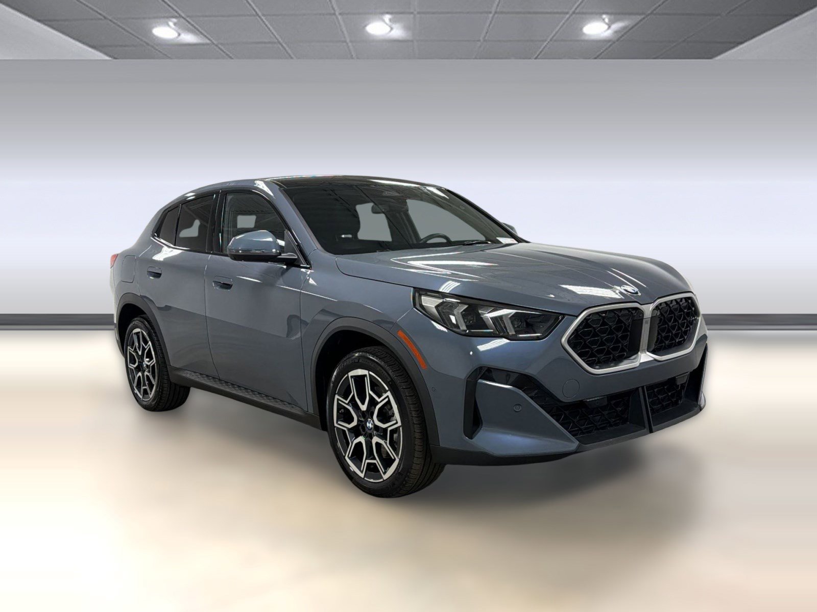 Certified 2025 BMW X2 xDrive28i image 6