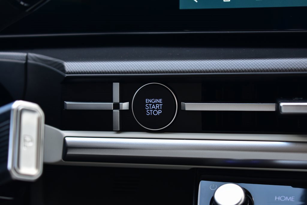 New 2026 Hyundai Santa Fe SE image 39