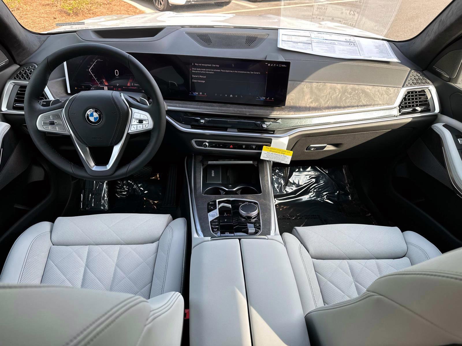 New 2026 BMW X7 xDrive40i w/ Premium Package image 14