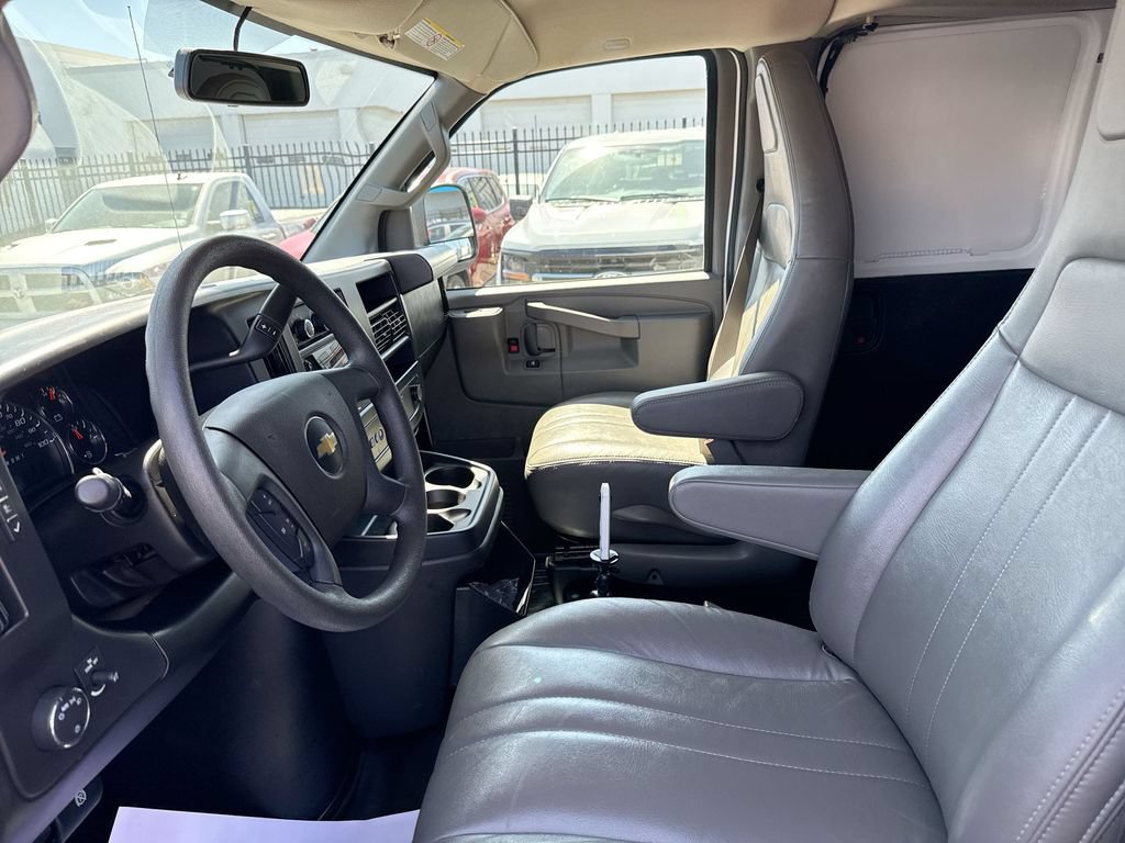 Used 2025 Chevrolet Express 2500 Extended w/ Driver Convenience Package RWD image 21
