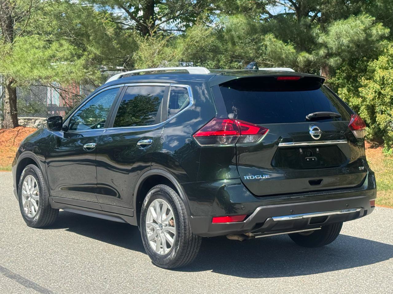Used 2020 Nissan Rogue SV FWD image 6
