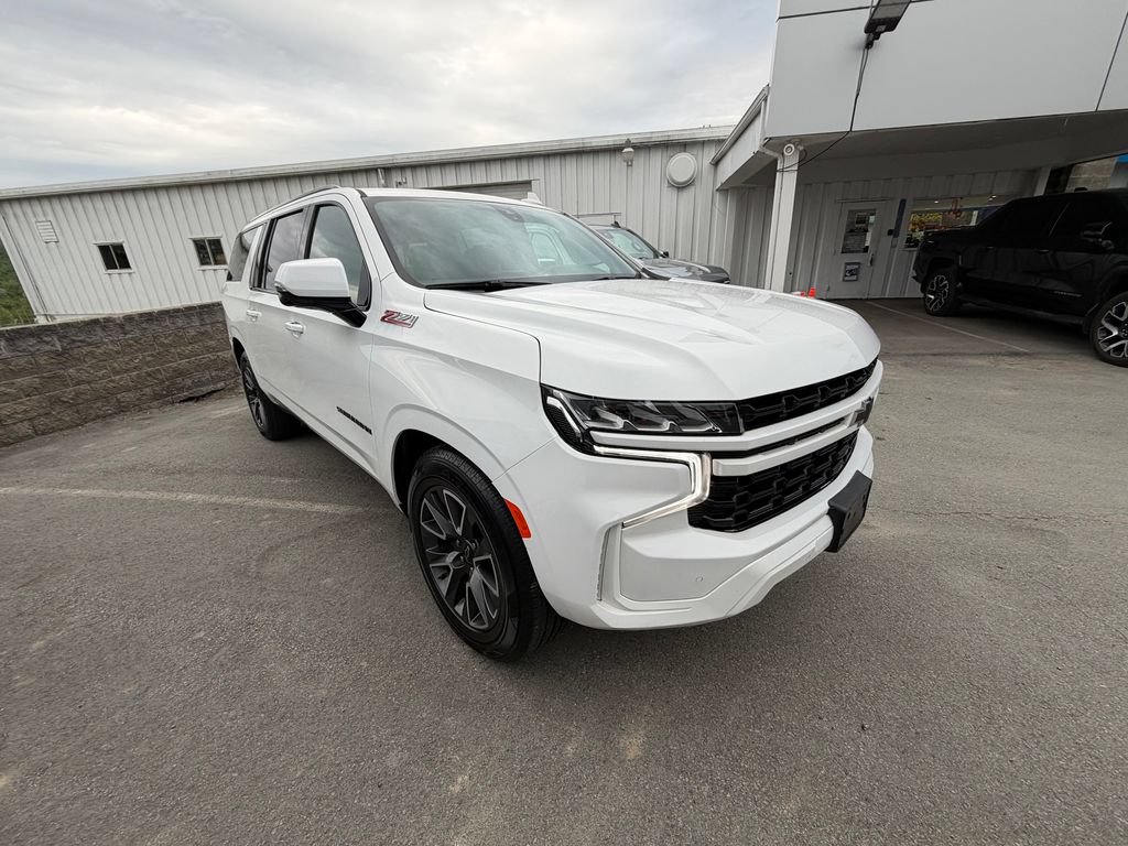 Used 2021 Chevrolet Suburban Z71 w/ Z71 Off-Road Package AWD/4WD image 7