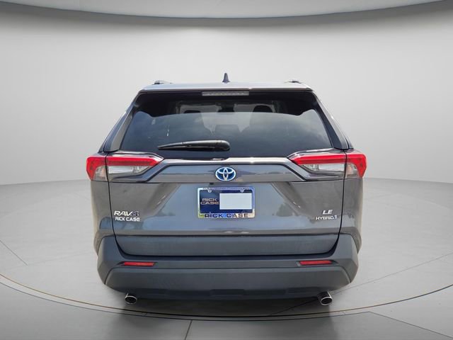 Used 2021 Toyota RAV4 LE AWD/4WD image 5